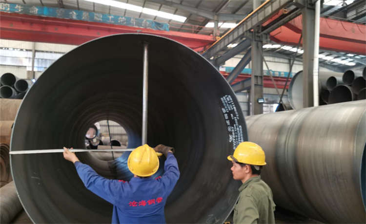 dn350螺旋鋼管，深圳鋼鐵世界1220mm螺旋鋼管，循環(huán)水螺旋焊管，800鎖扣螺旋管廠(chǎng)家