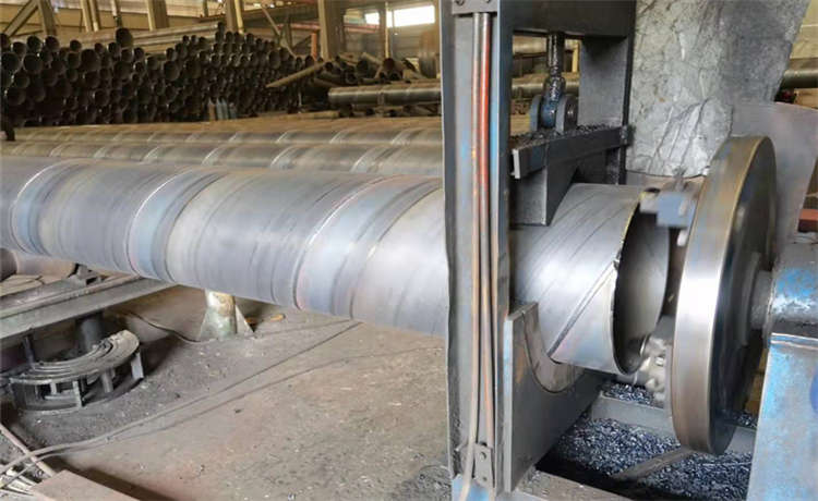 鋼材場(chǎng)900mm螺旋焊管,426-6-8-10-12mm螺旋鋼管,鋼材場(chǎng)打樁鋼護(hù)筒,給水螺旋焊管廠(chǎng)家