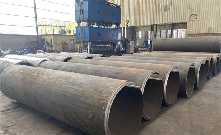 1500 1120-8-10-12mm螺旋焊管，廣州鋼材場鍍鋅無縫鋼管，化州螺旋鋼管，十五年廠家經(jīng)驗(yàn)