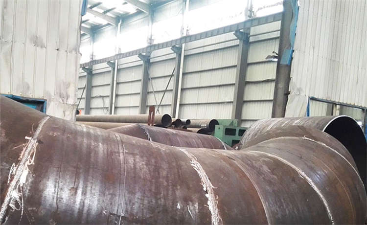 2220-12mm螺旋焊管，1020-6-8-10-12mm螺旋焊管，DN1500自來(lái)水防腐螺旋鋼管廠家，排水螺旋鋼管