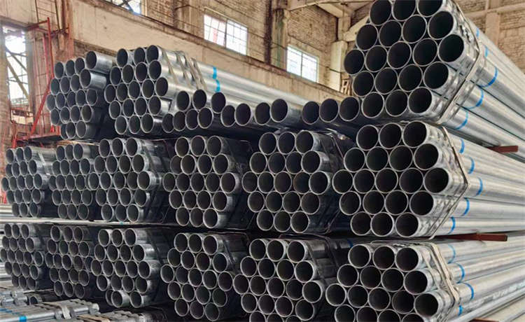 530-8mm螺旋鋼管，鋼材場(chǎng)377mm螺旋焊管，Q235B角鋼價(jià)格，鋼材場(chǎng)鋼護(hù)筒廠商