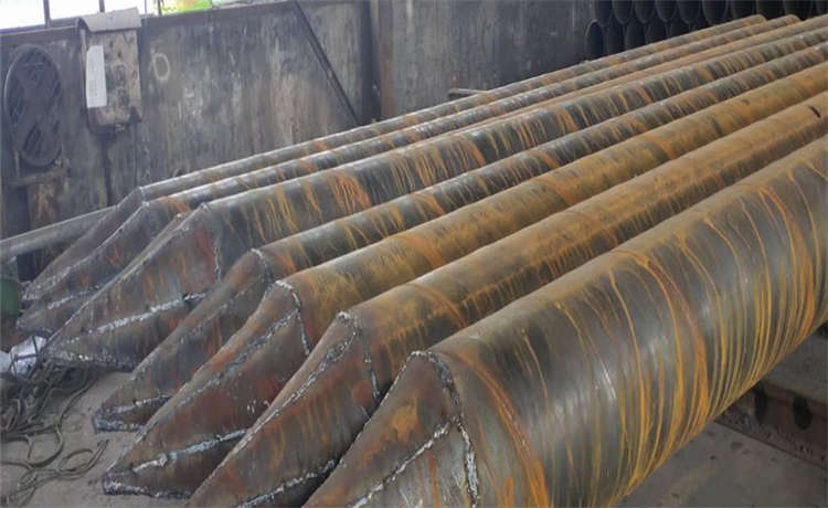 dn2200mm螺旋鋼管，江門dn2000螺旋焊管，800-16螺旋管，鋼材場(chǎng)螺旋管型號(hào)規(guī)格
