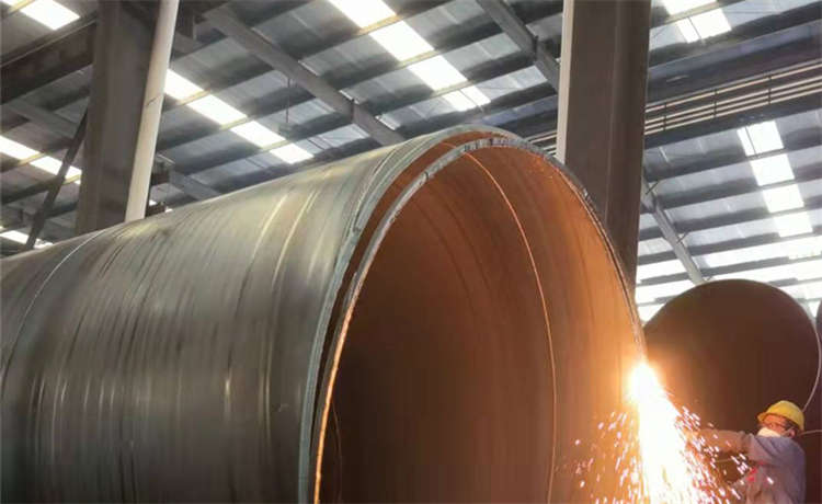 濾水螺旋管廠家，16鋼管樁專用鋼管廠家，螺旋管2800，內(nèi)直徑1300mm螺旋焊管