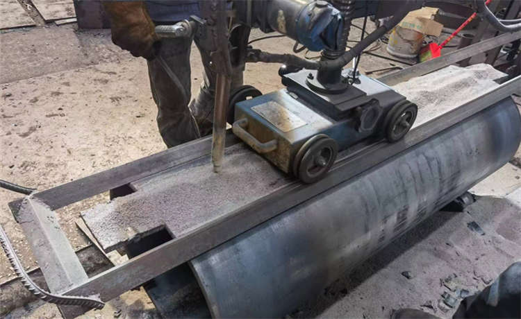 2820 1720螺旋焊管，柳州內(nèi)徑700mm螺旋焊管，1420-12螺旋管，角鋼批發(fā)